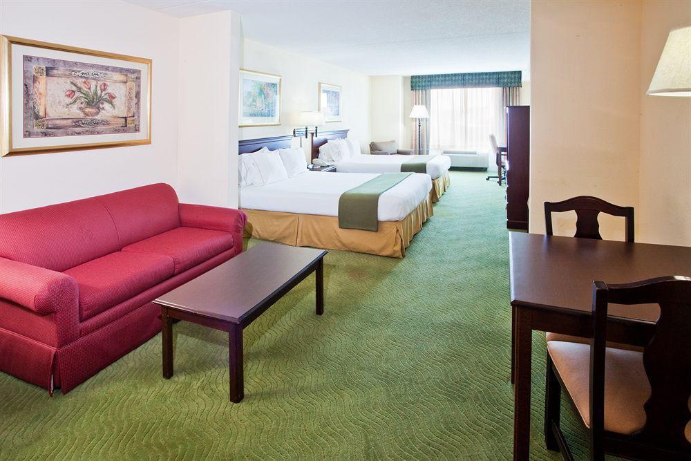 Holiday Inn Express & Suites I-26 & Us 29 At Westgate Mall, An Ihg Hotel Spartanburg Værelse billede